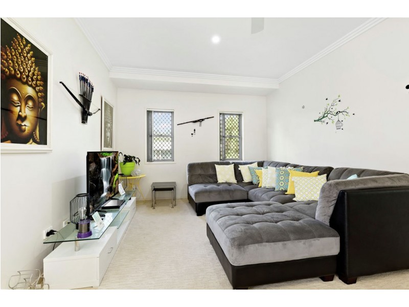 49 Braeside Road, Bundamba QLD 4304