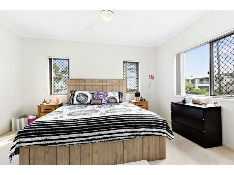 49 Braeside Road, Bundamba QLD 4304