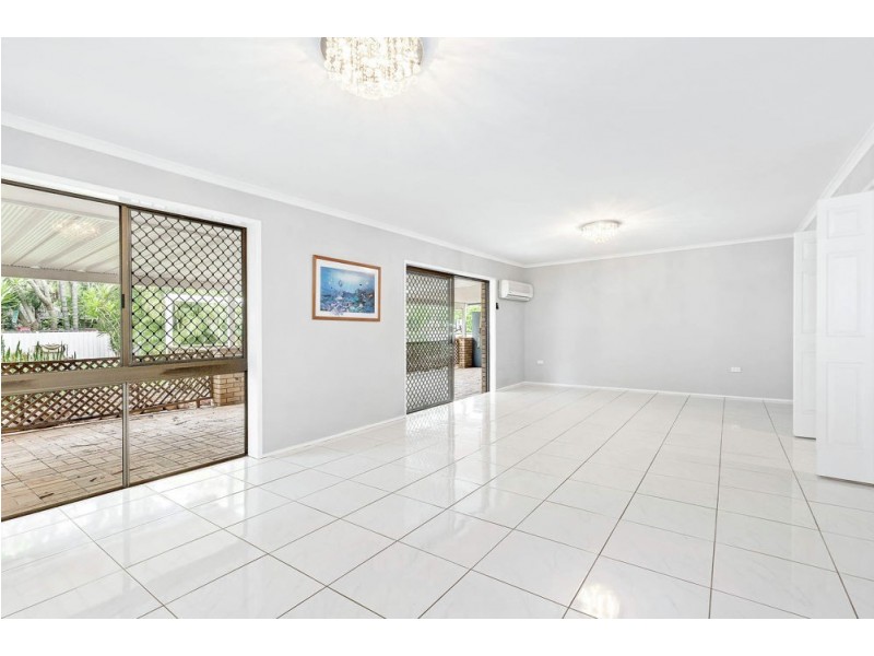 6 Stella Street, Camira QLD 4300