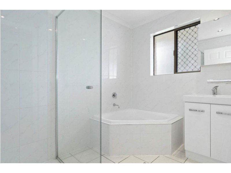 6 Stella Street, Camira QLD 4300