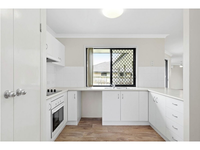 12 Wolfik Dr, Goodna QLD 4300