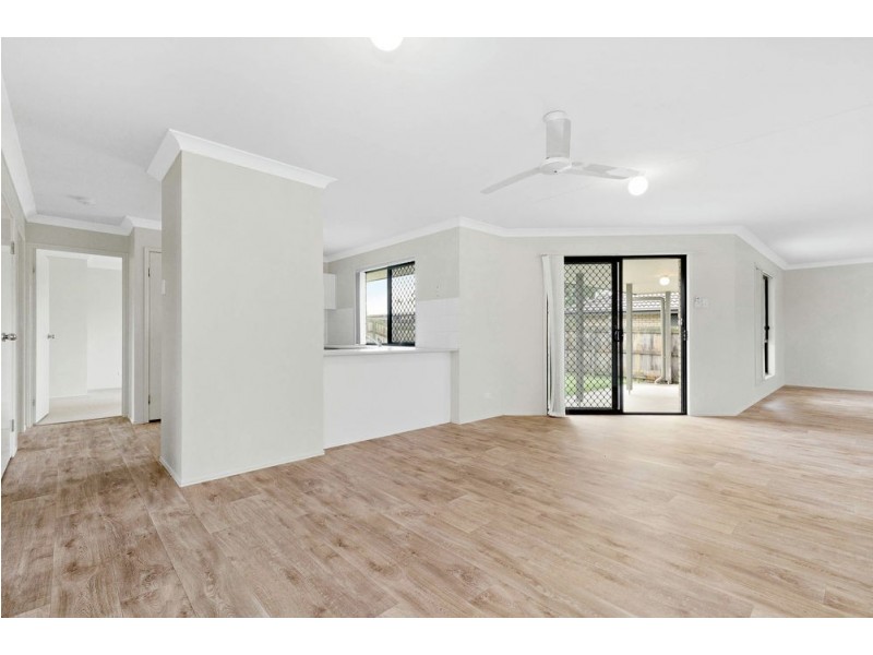 12 Wolfik Dr, Goodna QLD 4300