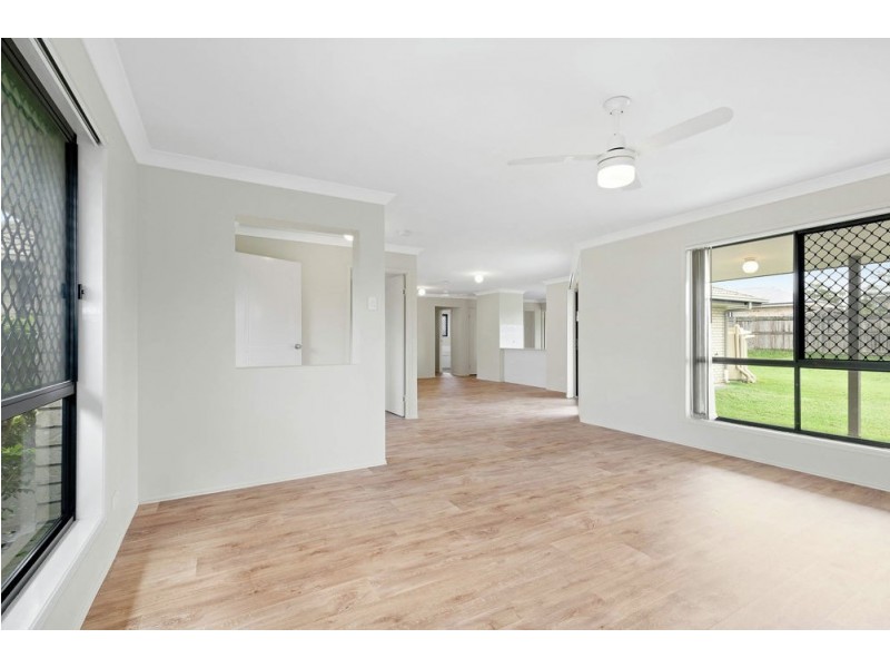 12 Wolfik Dr, Goodna QLD 4300