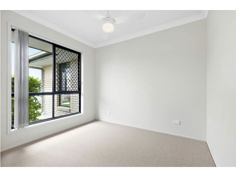 12 Wolfik Dr, Goodna QLD 4300