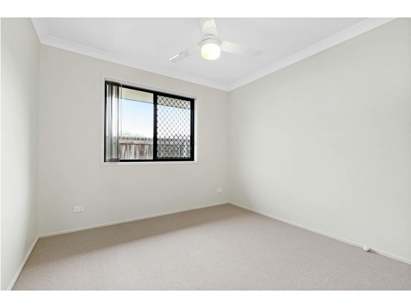 12 Wolfik Dr, Goodna QLD 4300