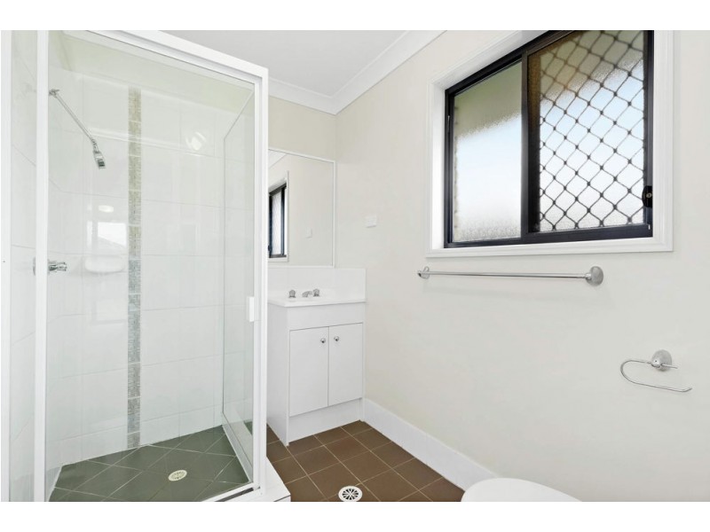 12 Wolfik Dr, Goodna QLD 4300