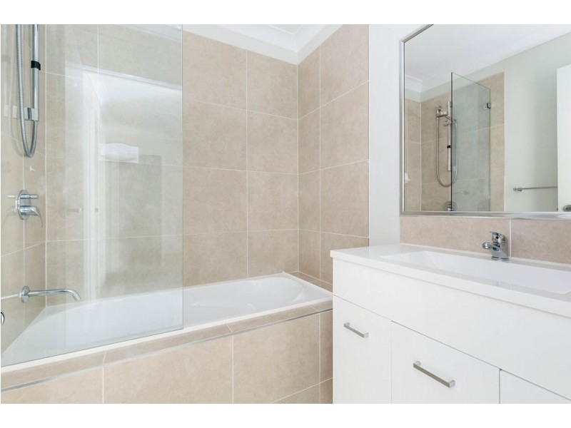 7 Brugha Close, Collingwood Park QLD 4301