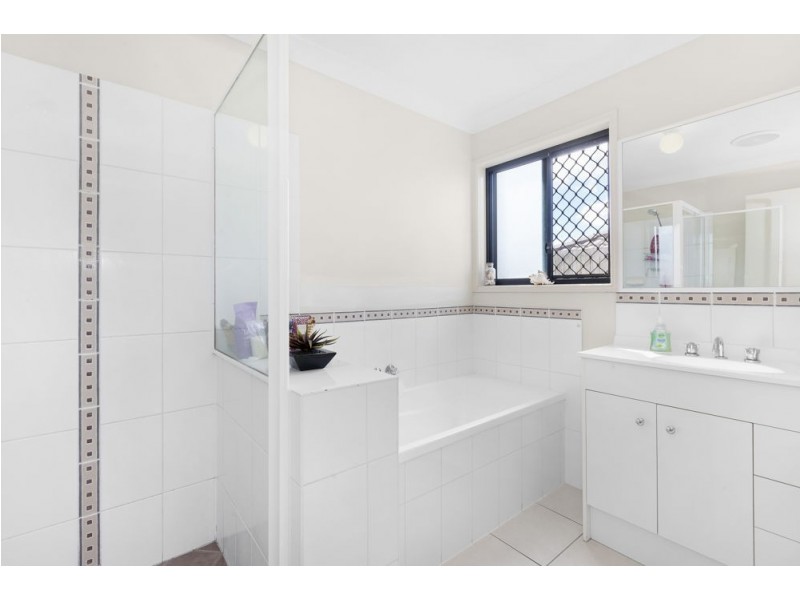 2 Wolfik Drive, Goodna QLD 4300