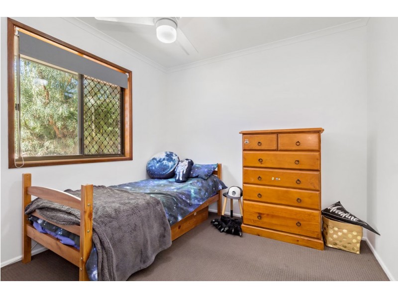 1 Durham Court, Camira QLD 4300