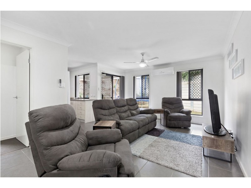 2 Sapphire Street, Brassall QLD 4305