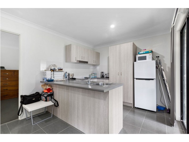 2 Sapphire Street, Brassall QLD 4305