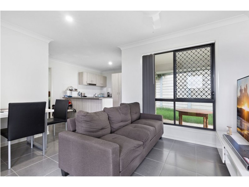 2 Sapphire Street, Brassall QLD 4305