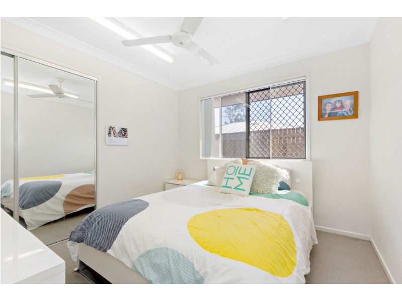 2/74 Jones Road, Bellbird Park QLD 4300