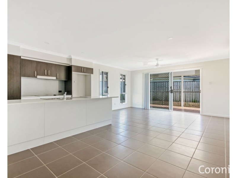 8 Apex Court, Springfield Lakes QLD 4300