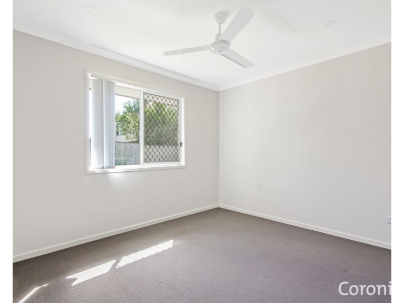 8 Apex Court, Springfield Lakes QLD 4300