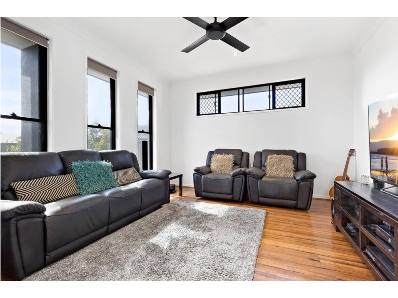 36 Chamomile Street, Springfield Lakes QLD 4300