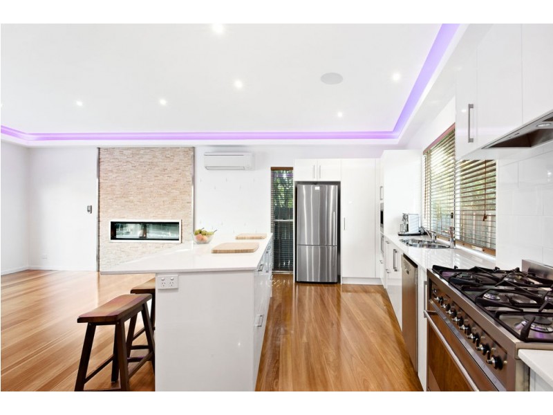 2 Bellbird Drive, Bellbird Park QLD 4300