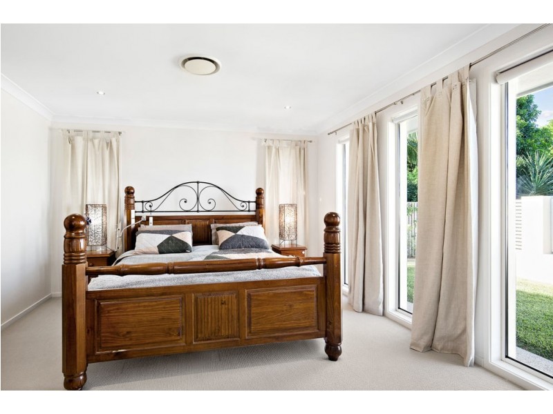 2 Bellbird Drive, Bellbird Park QLD 4300