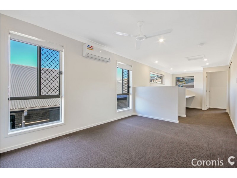 28 New York Way, Spring Mountain QLD 4124
