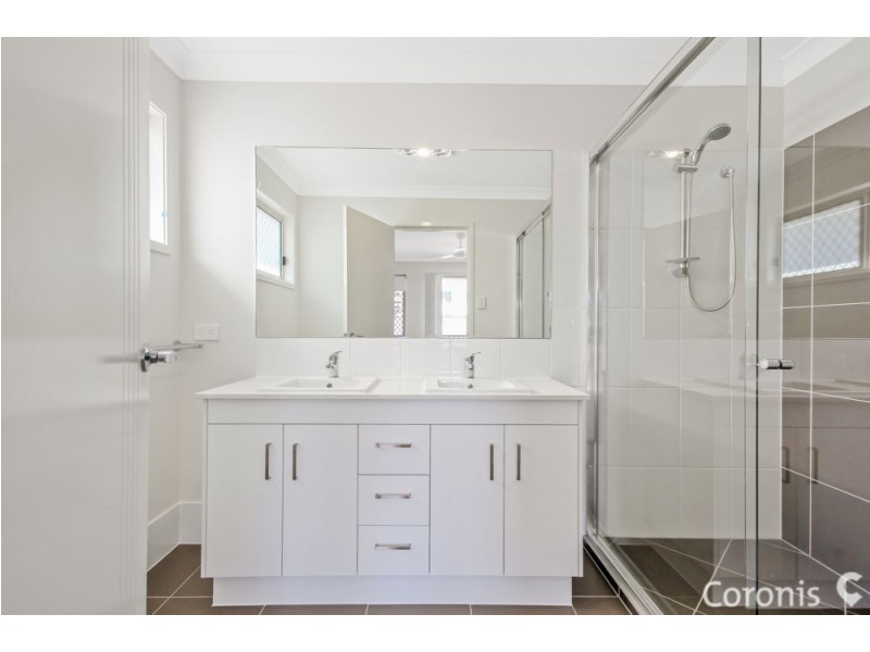28 New York Way, Spring Mountain QLD 4124