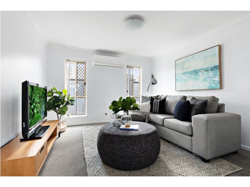 42 Colebrook Crescent, Doolandella QLD 4077