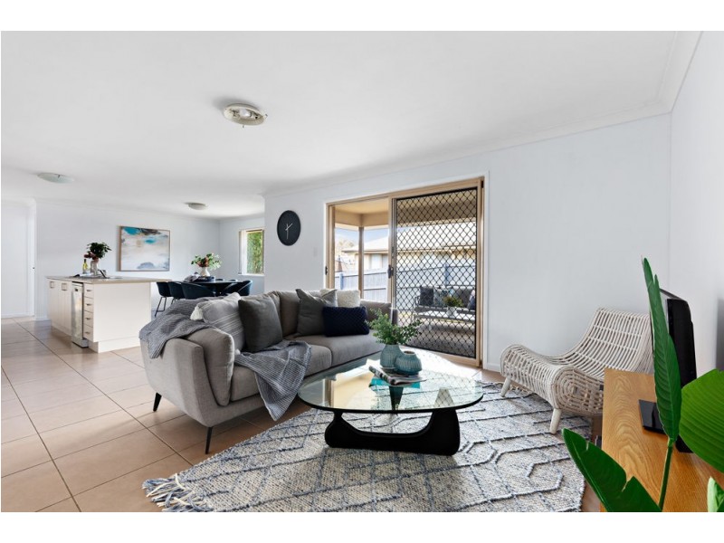 42 Colebrook Crescent, Doolandella QLD 4077