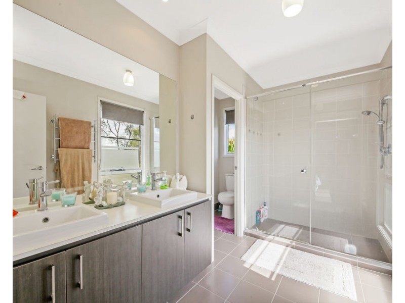 20 Rosella Crescent, Springfield Lakes QLD 4300
