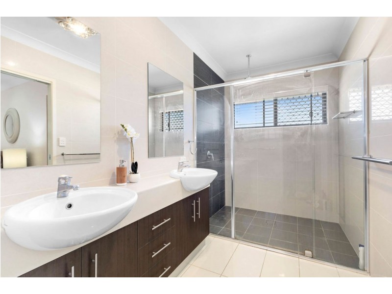 14 Eustace Circuit, Augustine Heights QLD 4300