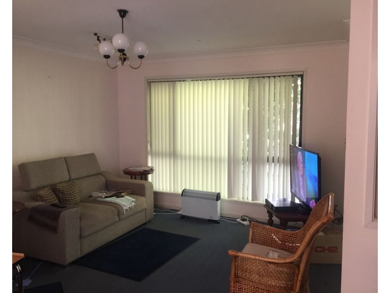 11 Chatburn Street, Chapel Hill QLD 4069