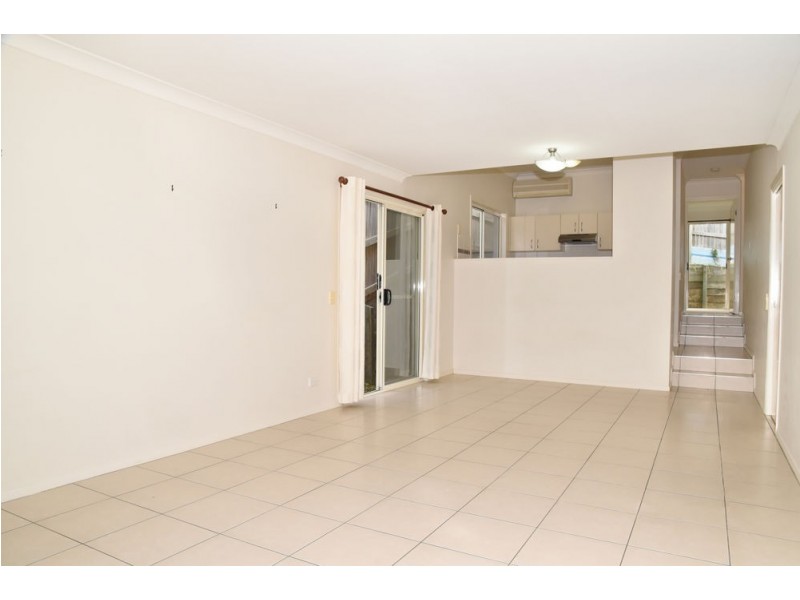 20 Creekside Drive, Springfield Lakes QLD 4300