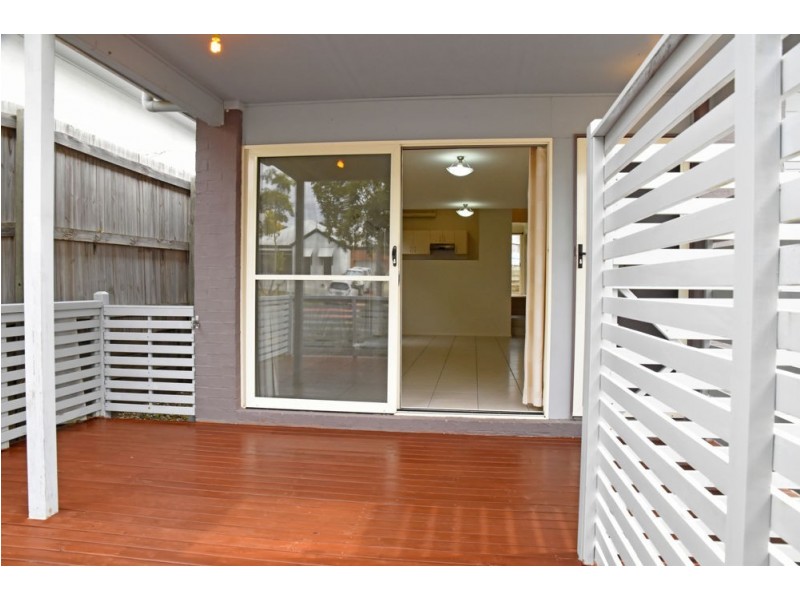 20 Creekside Drive, Springfield Lakes QLD 4300