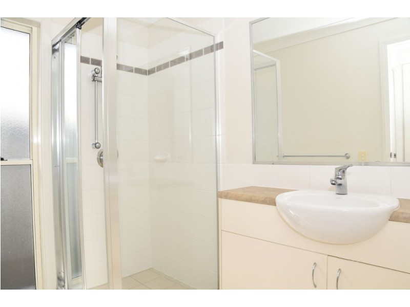 20 Creekside Drive, Springfield Lakes QLD 4300