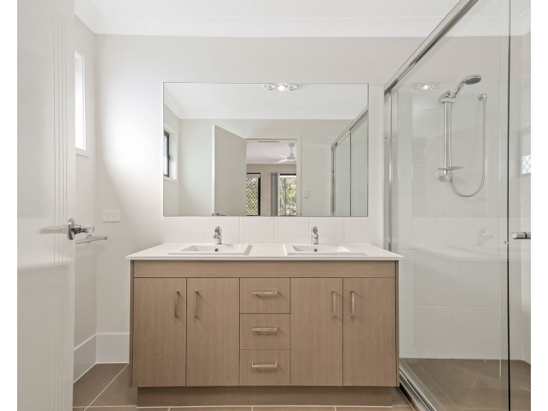 4 Logging Crescent, Springfield QLD 4300