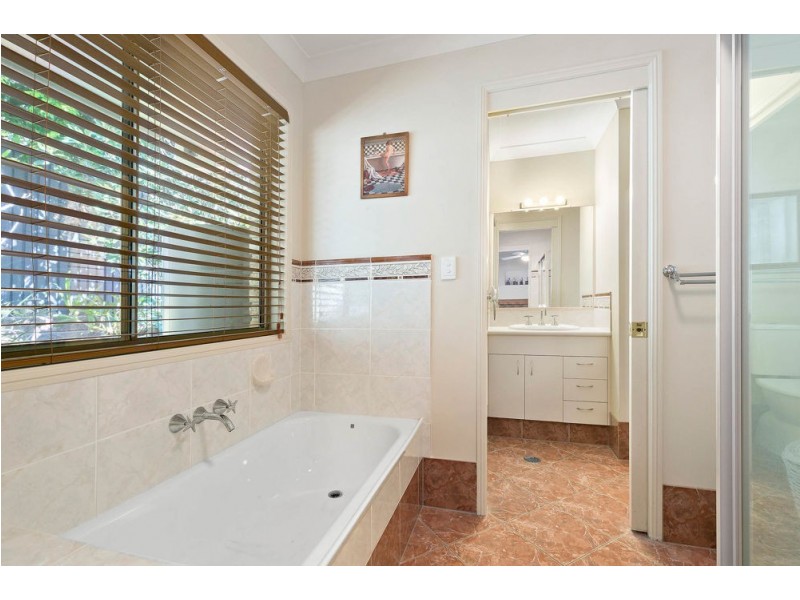 12 Billabong Place, Springfield QLD 4300