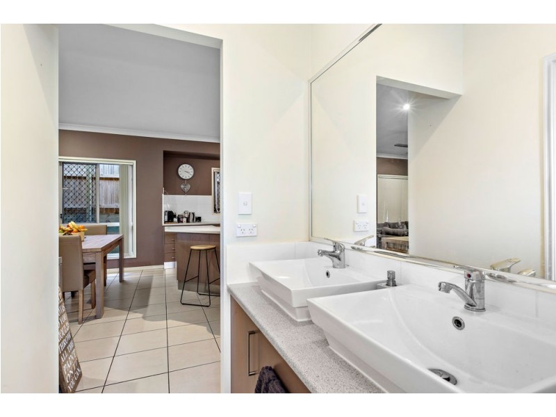 9 Vedanta Drive, Springfield Lakes QLD 4300