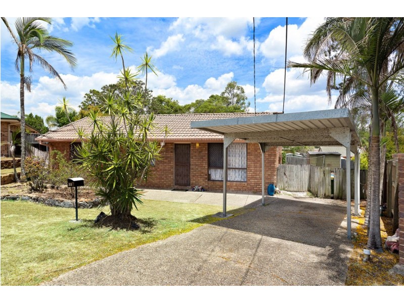 33 Hartley Crescent, Redbank Plains QLD 4301