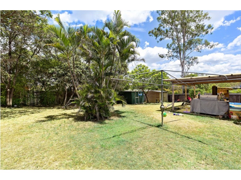 33 Hartley Crescent, Redbank Plains QLD 4301