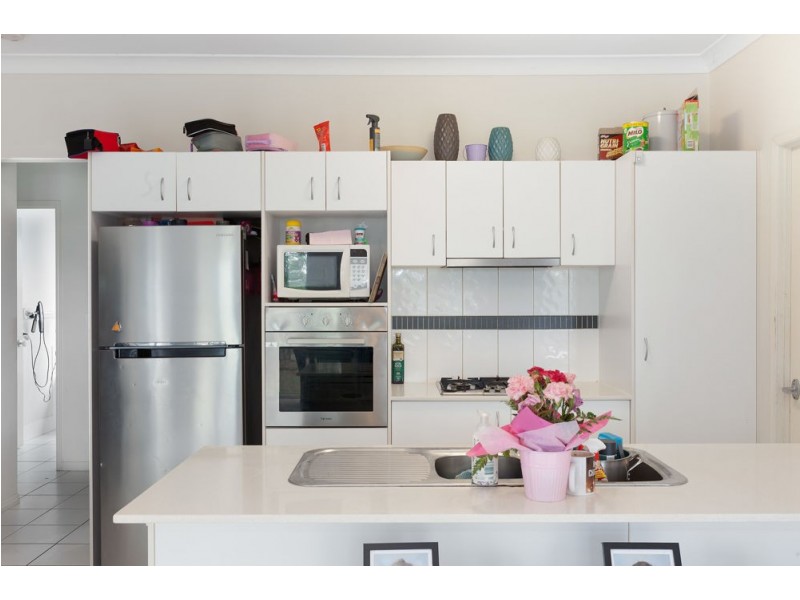 6 Whitehouse Court, Redbank Plains QLD 4301
