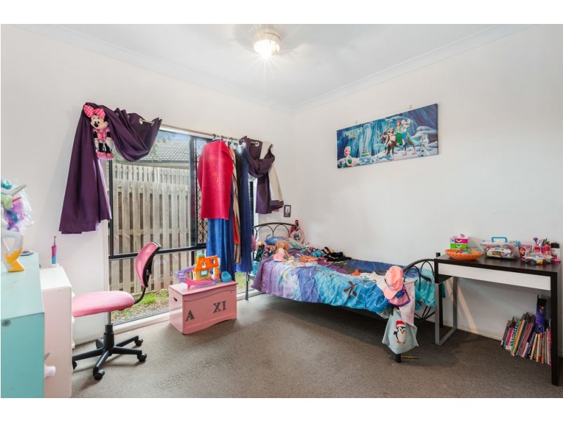6 Whitehouse Court, Redbank Plains QLD 4301