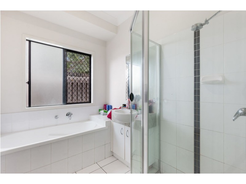 6 Whitehouse Court, Redbank Plains QLD 4301