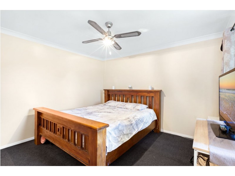 18 Lyrebird Lane, Bellbird Park QLD 4300