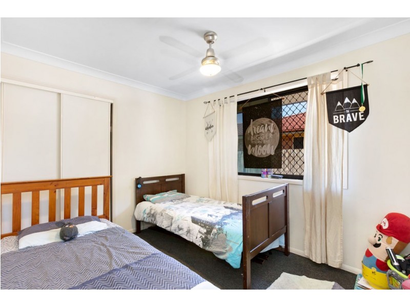 18 Lyrebird Lane, Bellbird Park QLD 4300