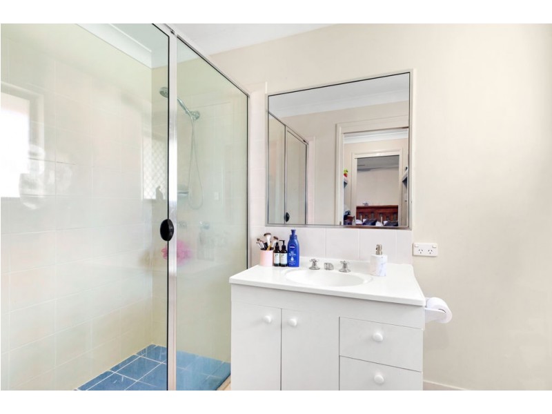 18 Lyrebird Lane, Bellbird Park QLD 4300