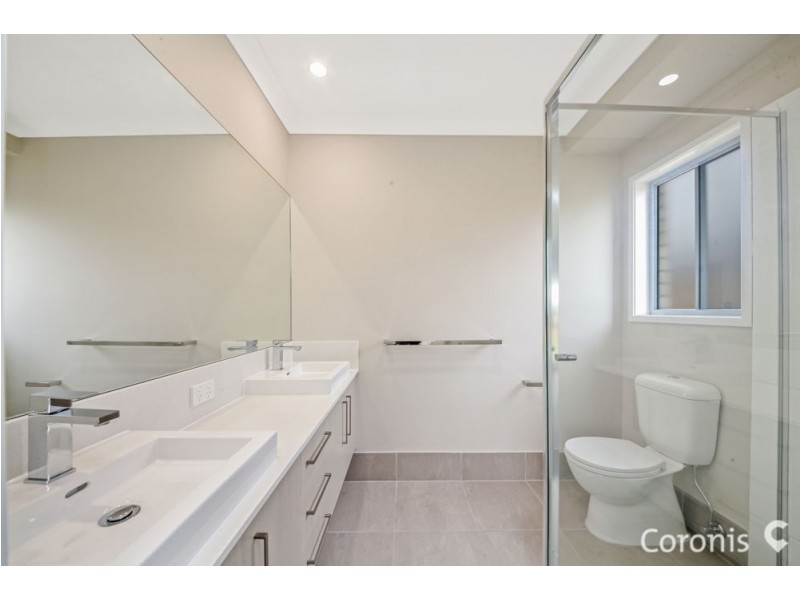 20 Reg Grundy Street, South Ripley QLD 4306