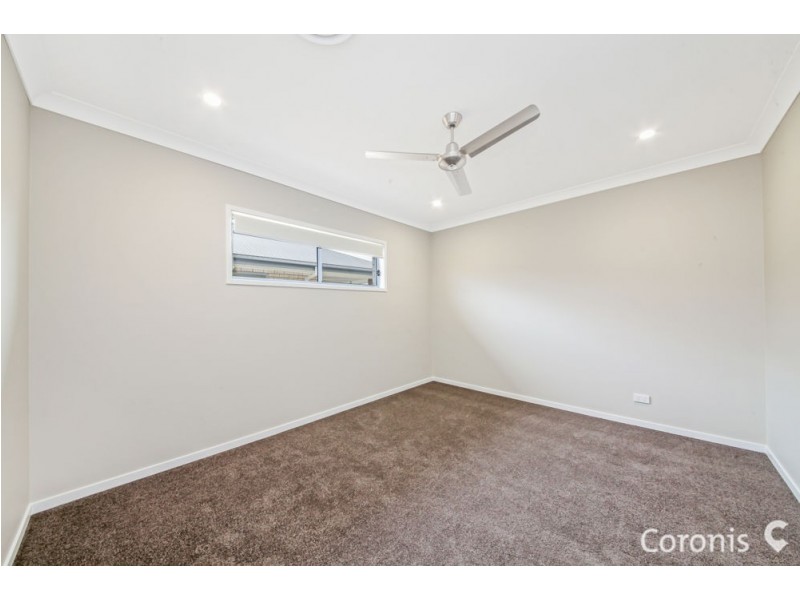 20 Reg Grundy Street, South Ripley QLD 4306