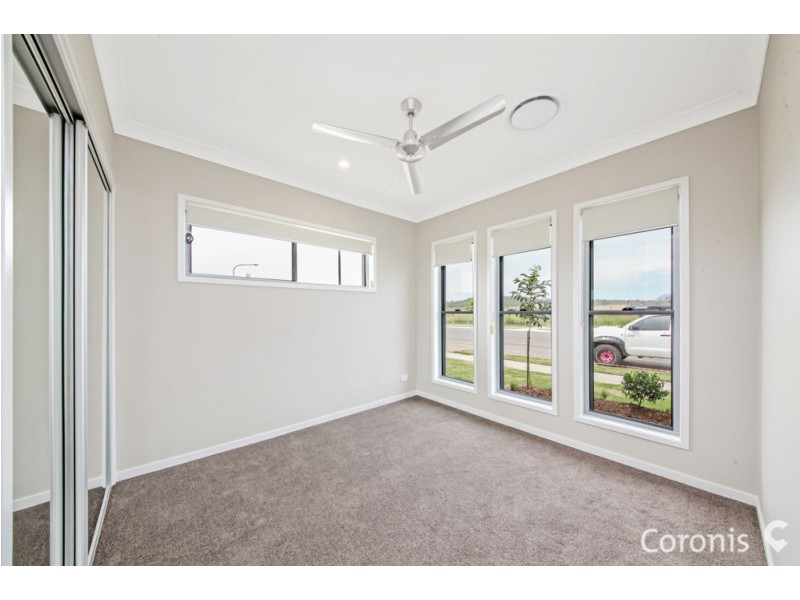 20 Reg Grundy Street, South Ripley QLD 4306