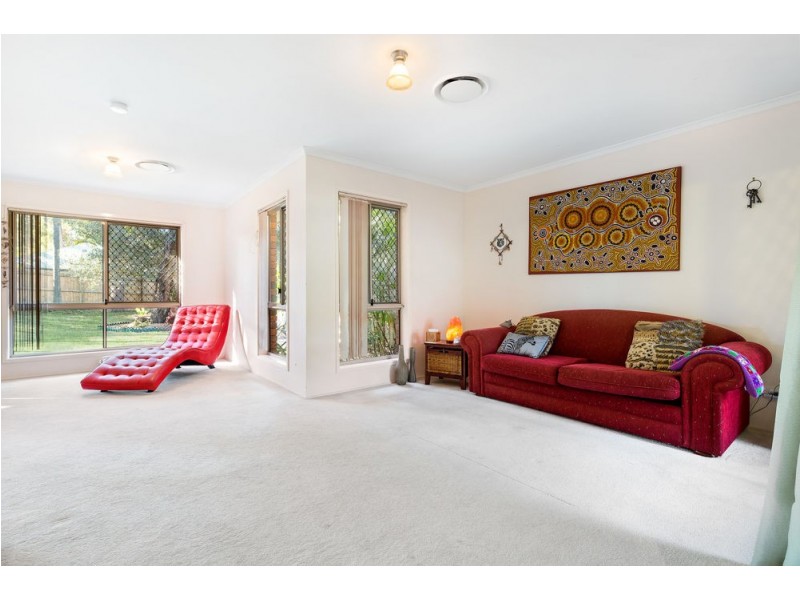 25 Elderslie Place, Forest Lake QLD 4078