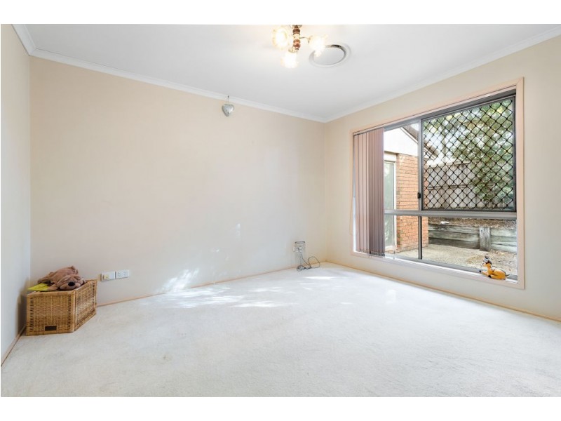 25 Elderslie Place, Forest Lake QLD 4078