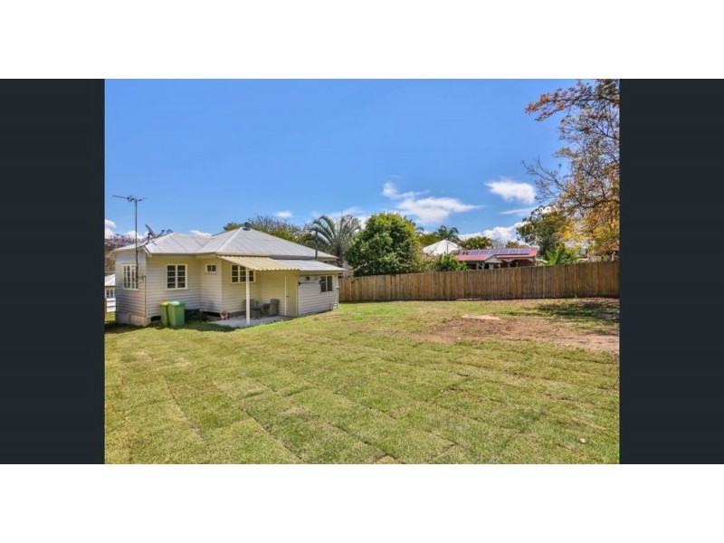 6 Glossop Street, Brassall QLD 4305