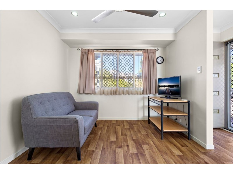 18 Esperance Crescent, Springfield Lakes QLD 4300